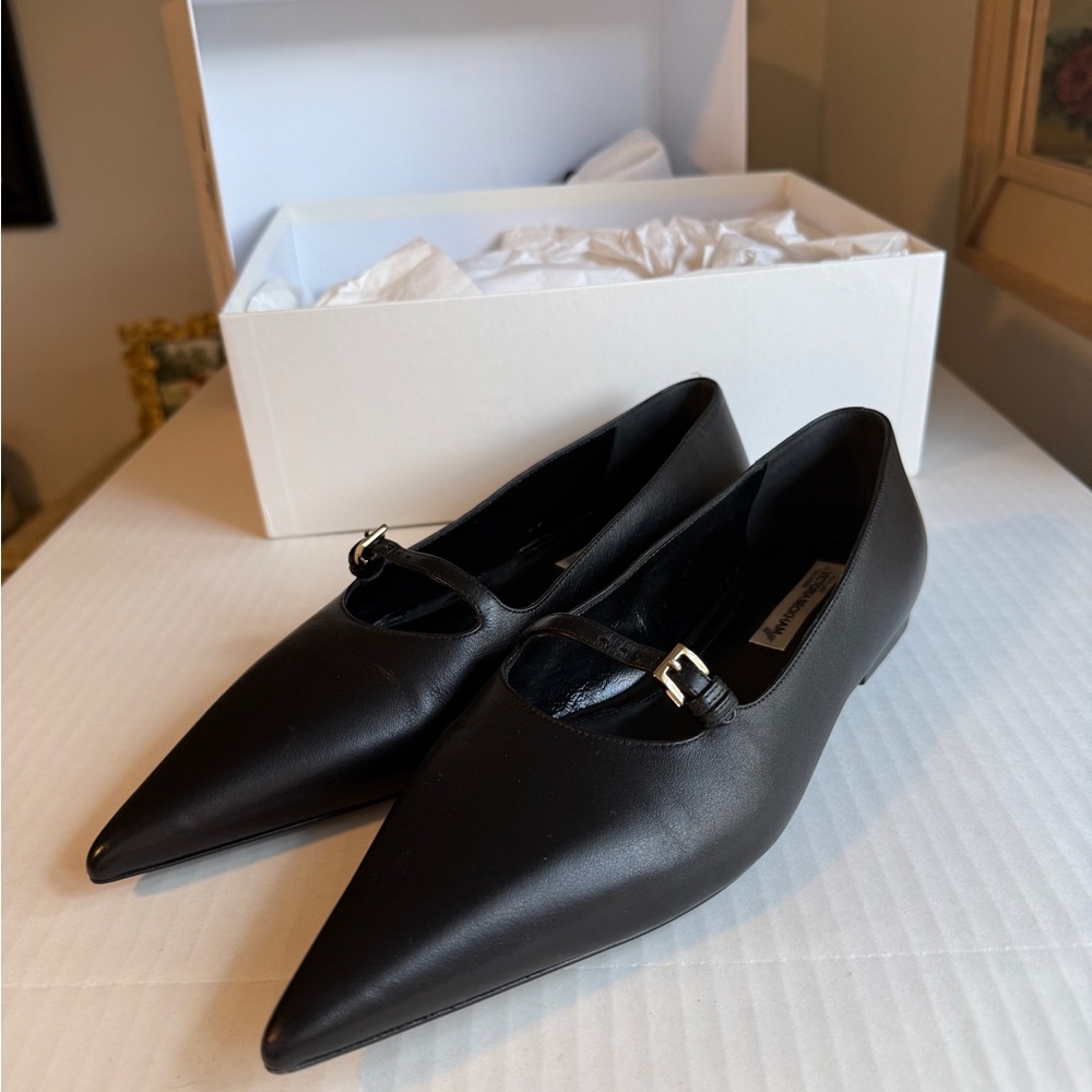 Victoria Beckham Classic Black pointed toe ballerina shoes